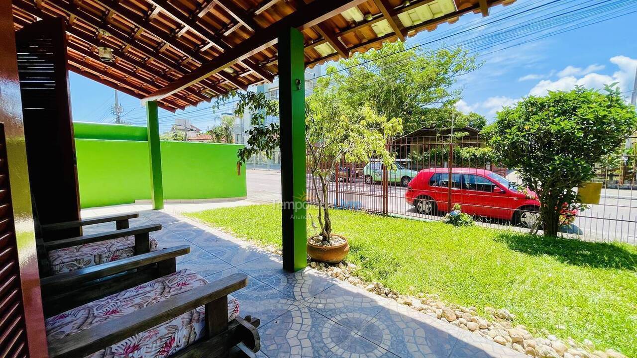 House for vacation rental in Florianopolis (Canasvieiras)