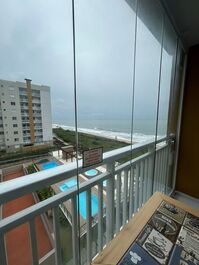 504 Lindo apto Frente Mar, Com Praia Privativa.