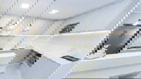 APARTAMENTO DE 2 DORMITÓRIOS A 150MTS DA PRAIA DO MARISCAL - SC