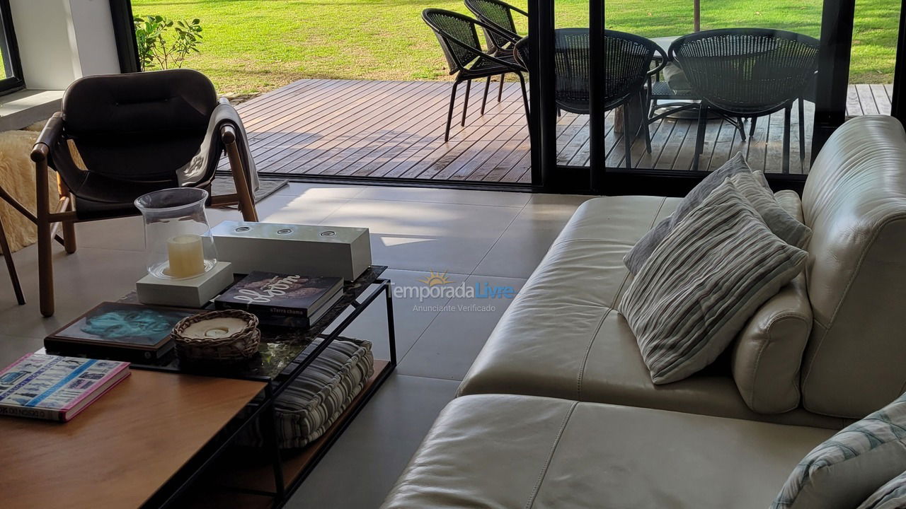Casa para aluguel de temporada em Florianópolis (Praia da Armação)