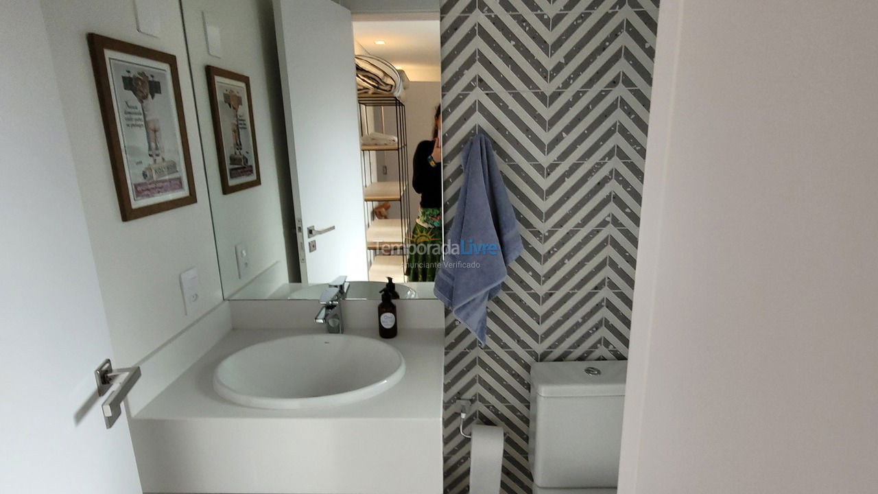 Casa para aluguel de temporada em Florianópolis (Praia da Armação)