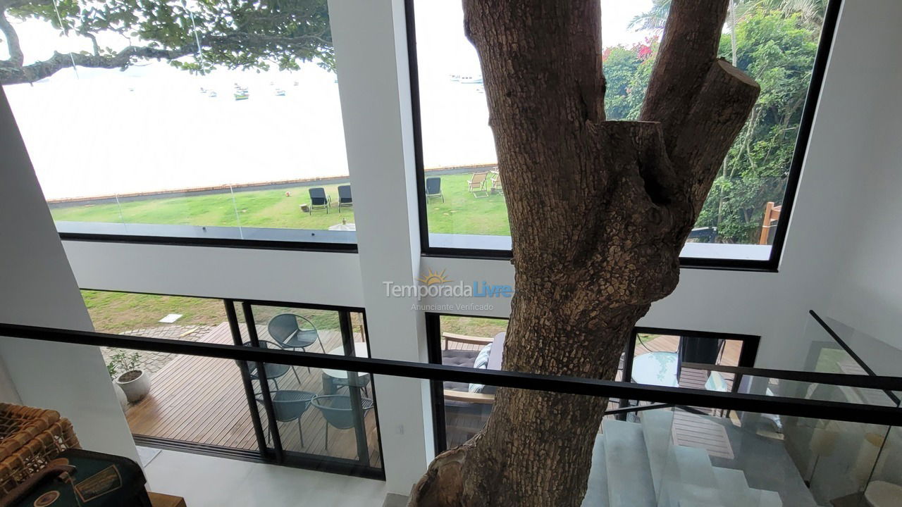 Casa para aluguel de temporada em Florianópolis (Praia da Armação)