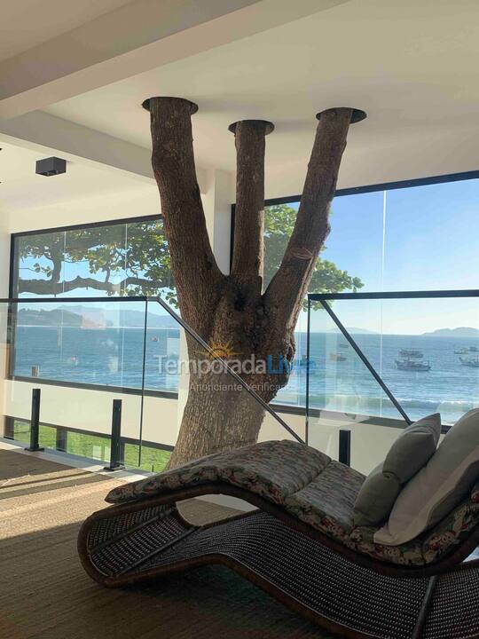 Casa para aluguel de temporada em Florianópolis (Praia da Armação)