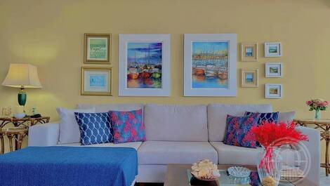 Beachfront Penthouse with Sea View in...