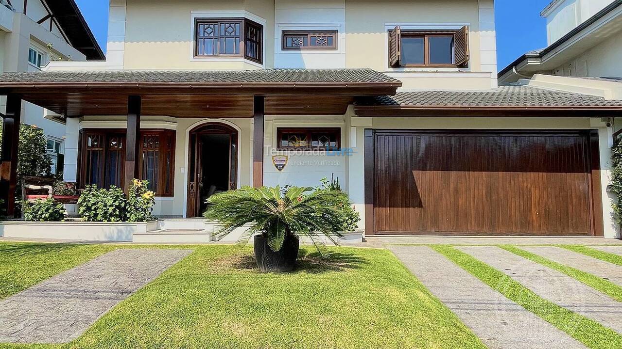 Casa para aluguel de temporada em Florianopolis (Jurerê Internacional)