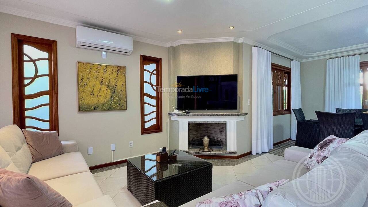 Casa para aluguel de temporada em Florianopolis (Jurerê Internacional)