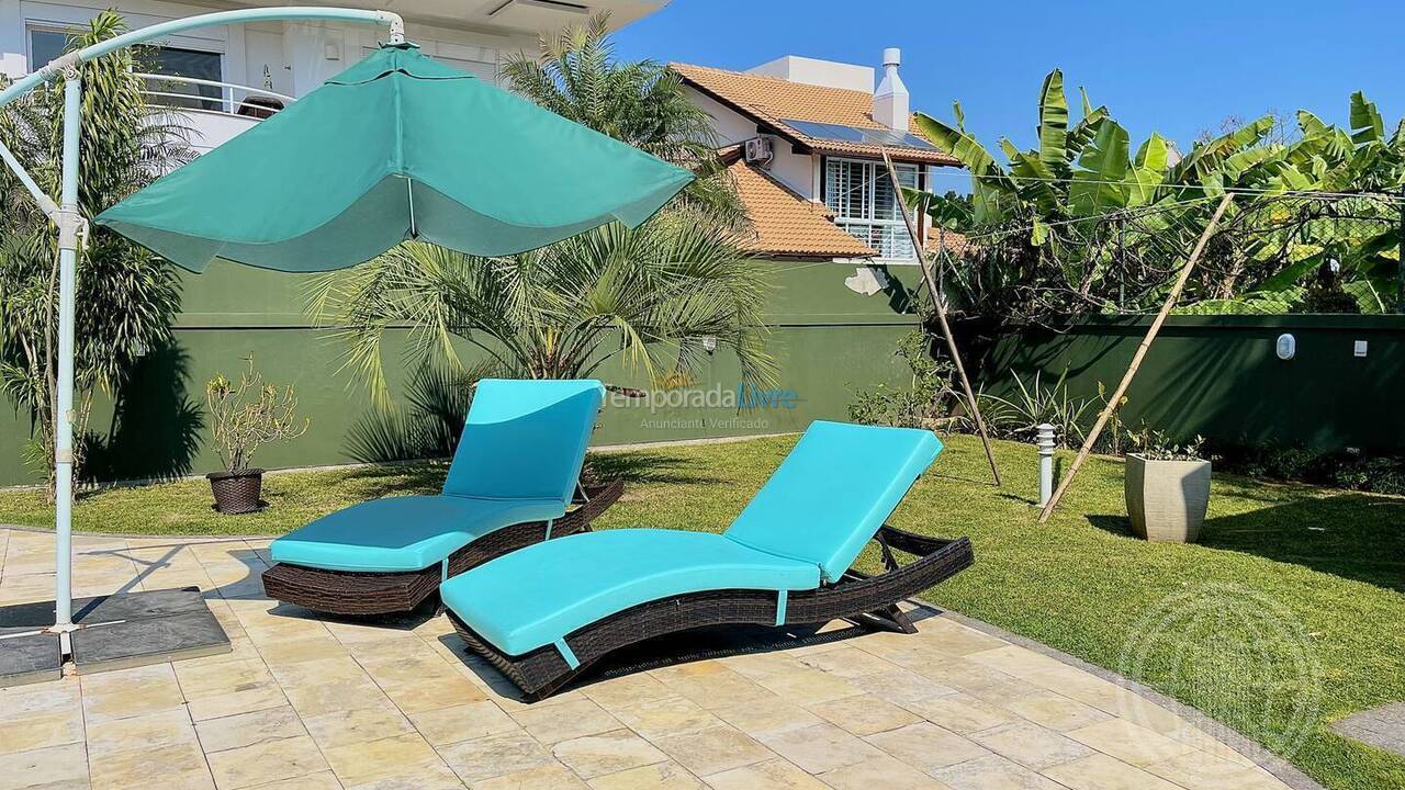 Casa para aluguel de temporada em Florianopolis (Jurerê Internacional)