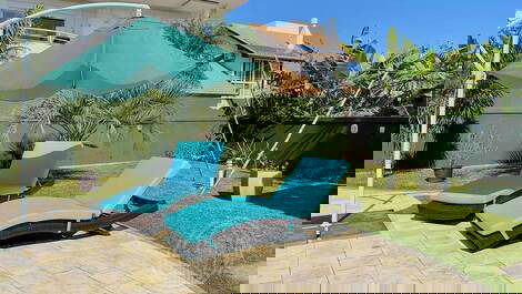Casa de Temporada em Jurerê Internacional – 5 Quartos, Piscina e...