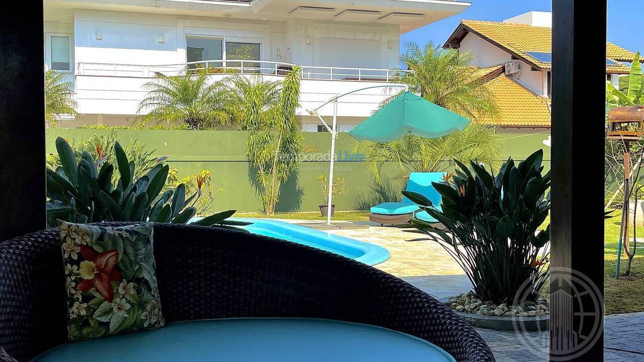Casa para aluguel de temporada em Florianopolis (Jurerê Internacional)