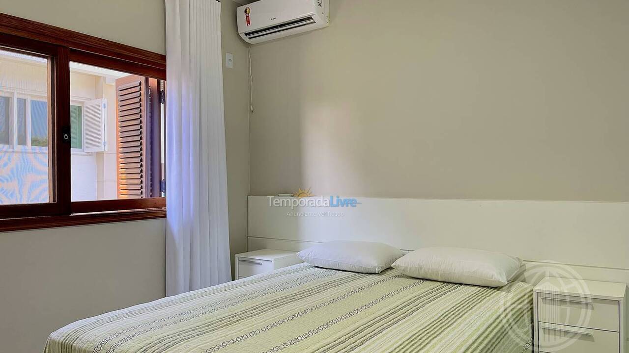 Casa para aluguel de temporada em Florianopolis (Jurerê Internacional)
