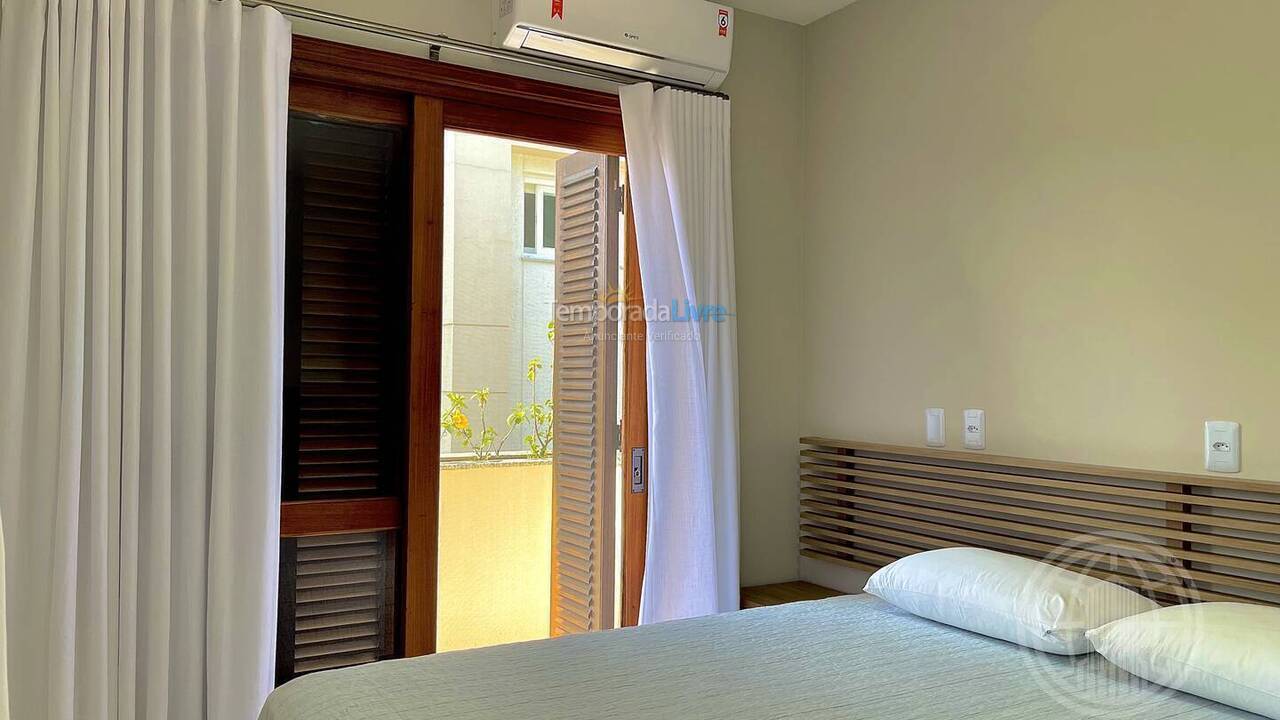 Casa para aluguel de temporada em Florianopolis (Jurerê Internacional)