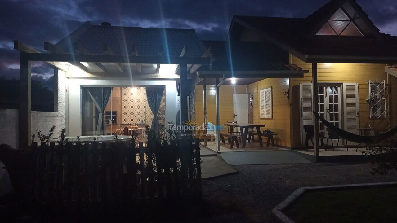 House for vacation rental in Palhoça (Pinheira Mar Aberto)