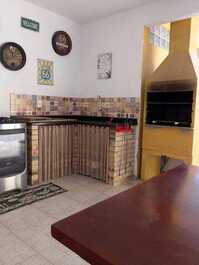 GREAT HOUSE ON THE BEACH, HAS TWO BEDROOMS WITH AC