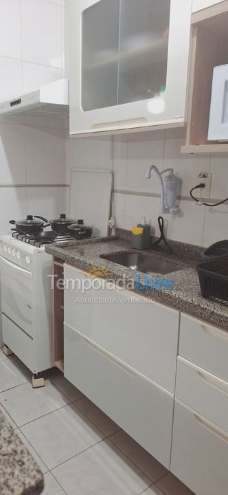 Apartamento para aluguel de temporada em Praia Grande (Praia do Caiçara)