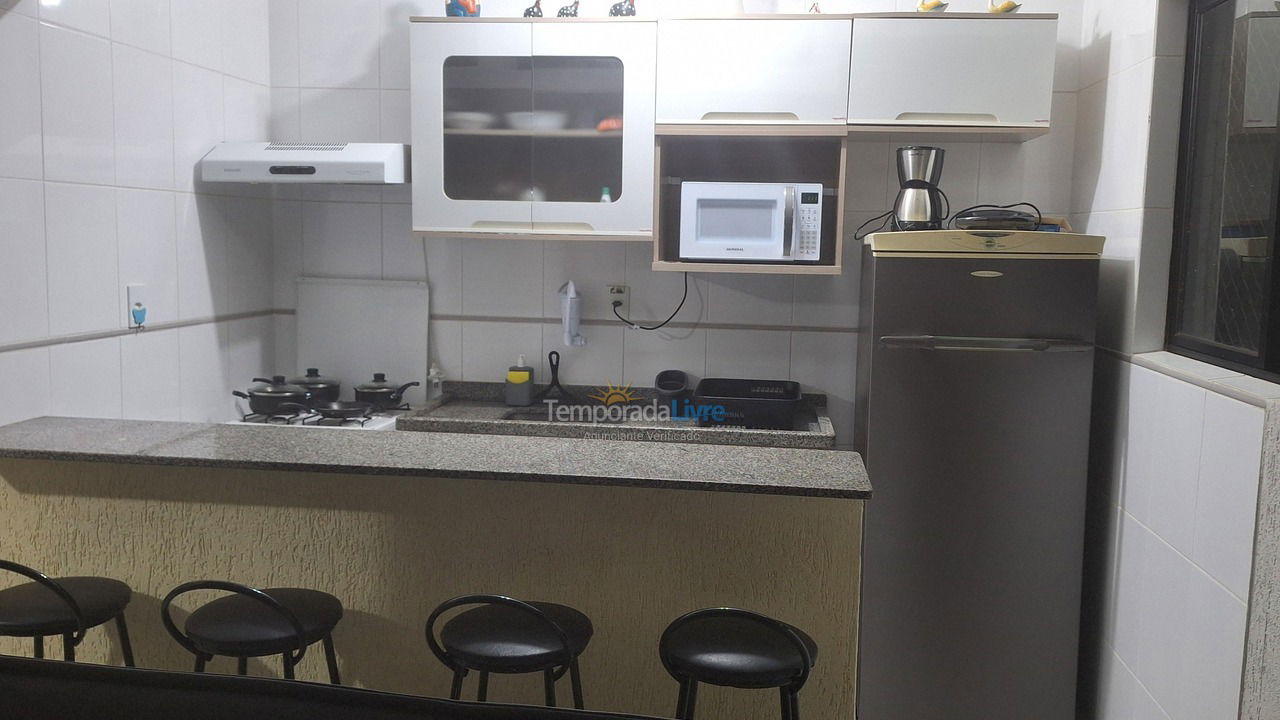 Apartamento para aluguel de temporada em Praia Grande (Praia do Caiçara)
