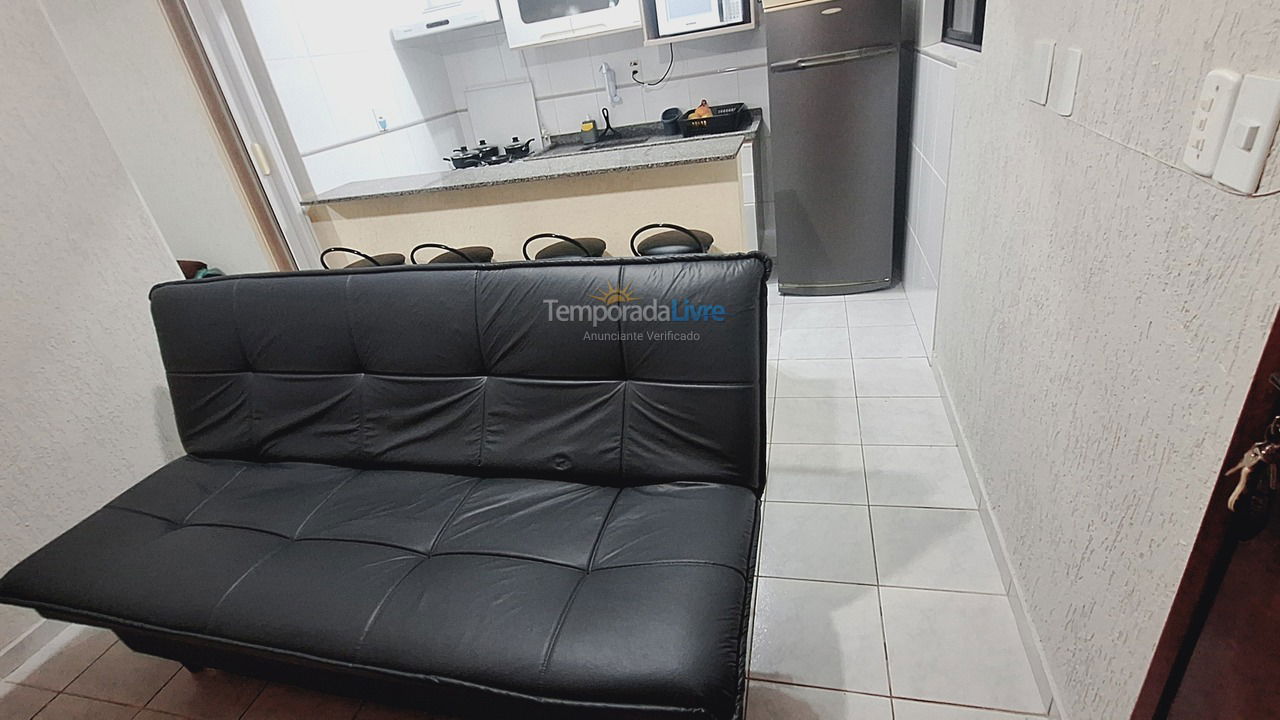 Apartamento para aluguel de temporada em Praia Grande (Praia do Caiçara)
