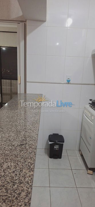Apartamento para aluguel de temporada em Praia Grande (Praia do Caiçara)