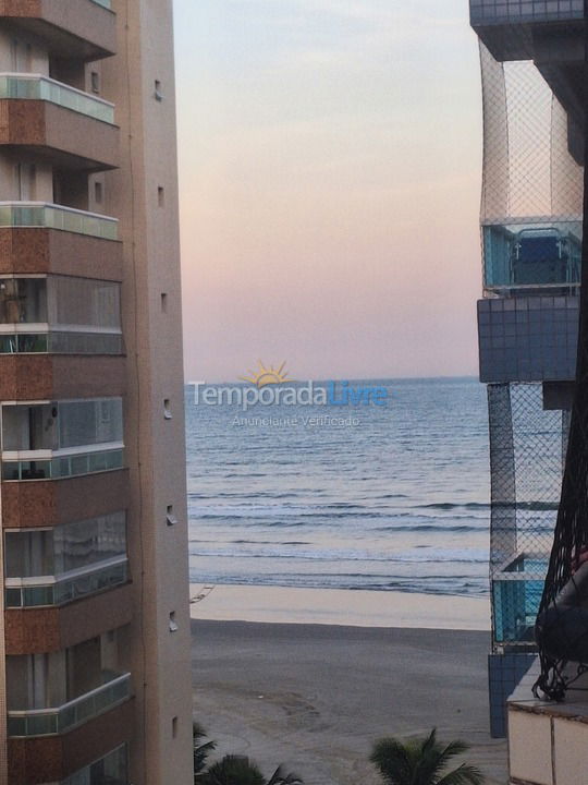 Apartamento para aluguel de temporada em Praia Grande (Praia do Caiçara)