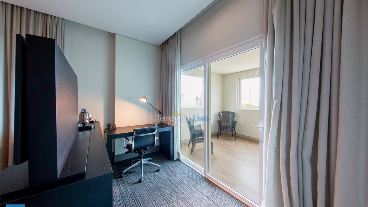 Apartamento para aluguel de temporada em Curitiba (Rebouças)