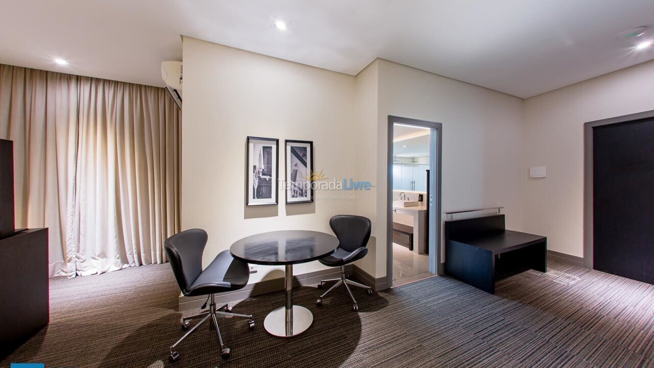 Apartamento para aluguel de temporada em Curitiba (Rebouças)
