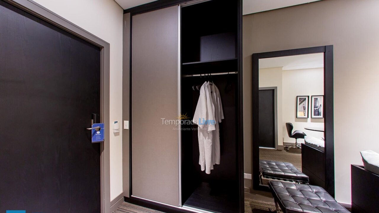 Apartamento para aluguel de temporada em Curitiba (Rebouças)
