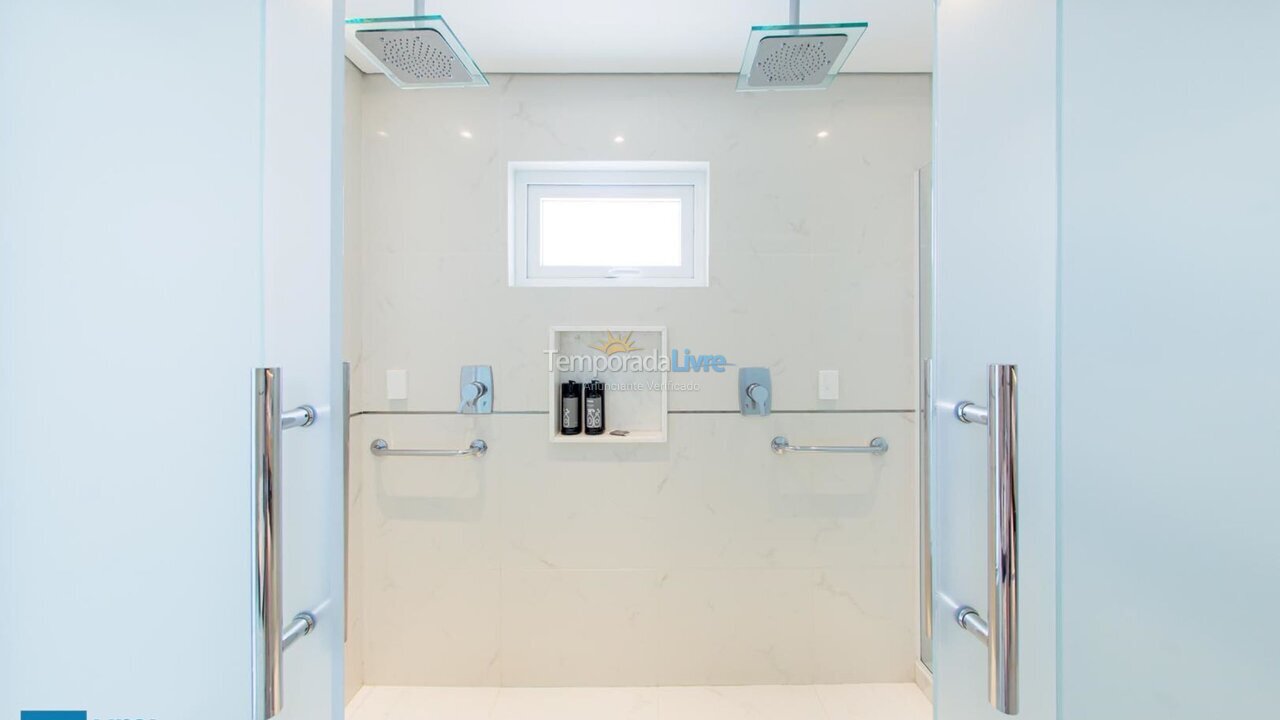 Apartamento para aluguel de temporada em Curitiba (Rebouças)