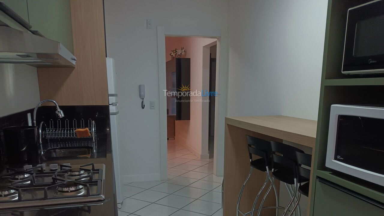 Apartamento para alquiler de vacaciones em Itapema (Meia Praia)
