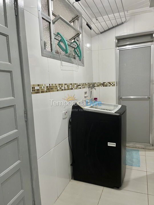 Apartamento para aluguel de temporada em Guarujá (Pitangueiras)