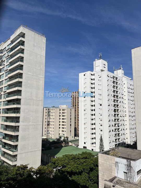 Apartamento para aluguel de temporada em Guarujá (Pitangueiras)