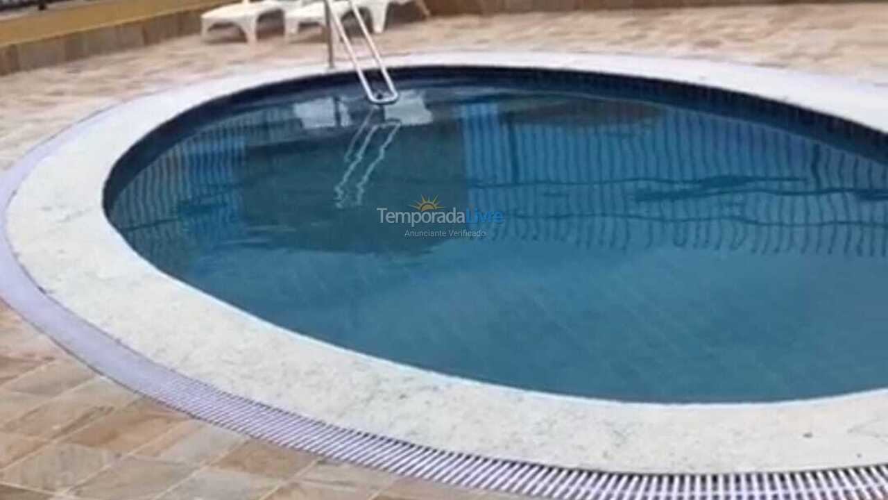 Apartamento para aluguel de temporada em Guarujá (Pitangueiras)