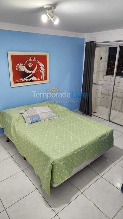 Apartamento para aluguel de temporada em Guarujá (Pitangueiras)