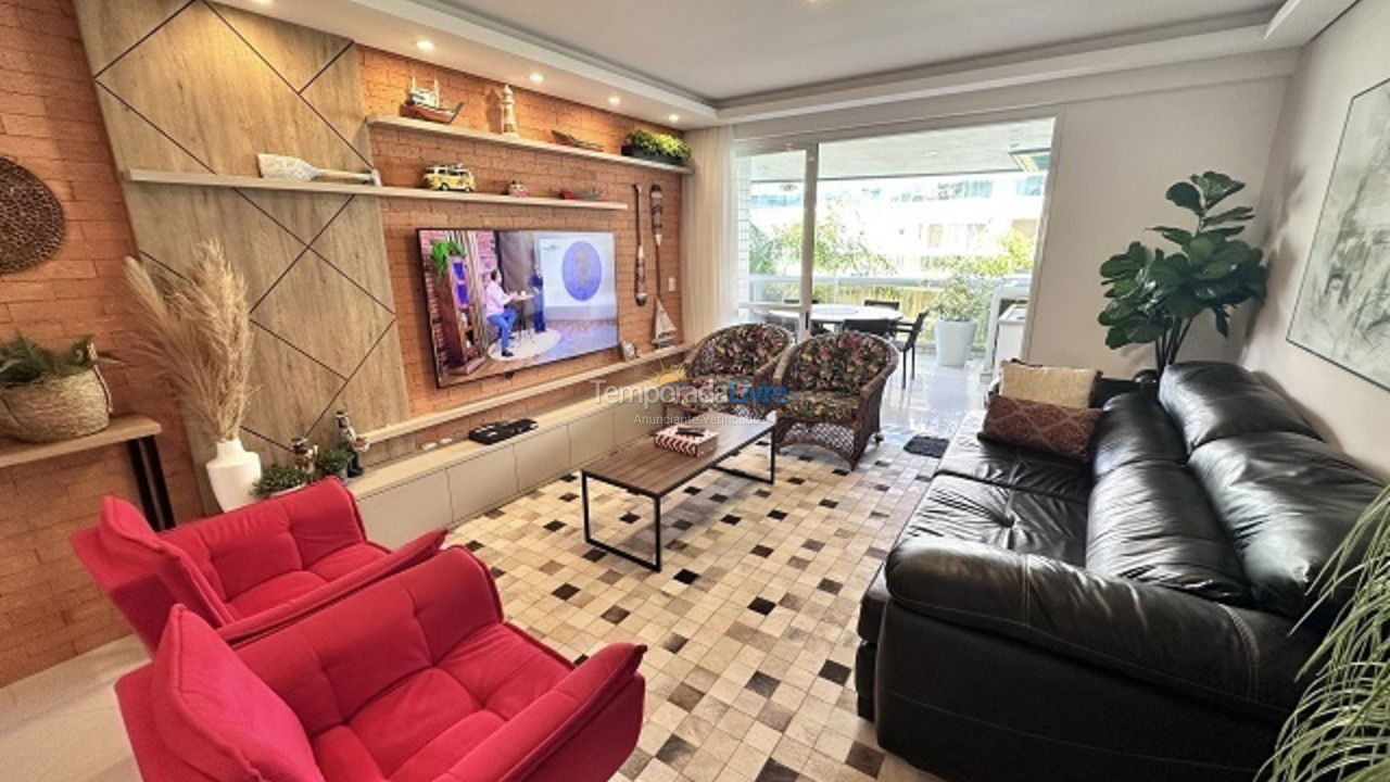 Apartment for vacation rental in Florianópolis (Praia Brava)