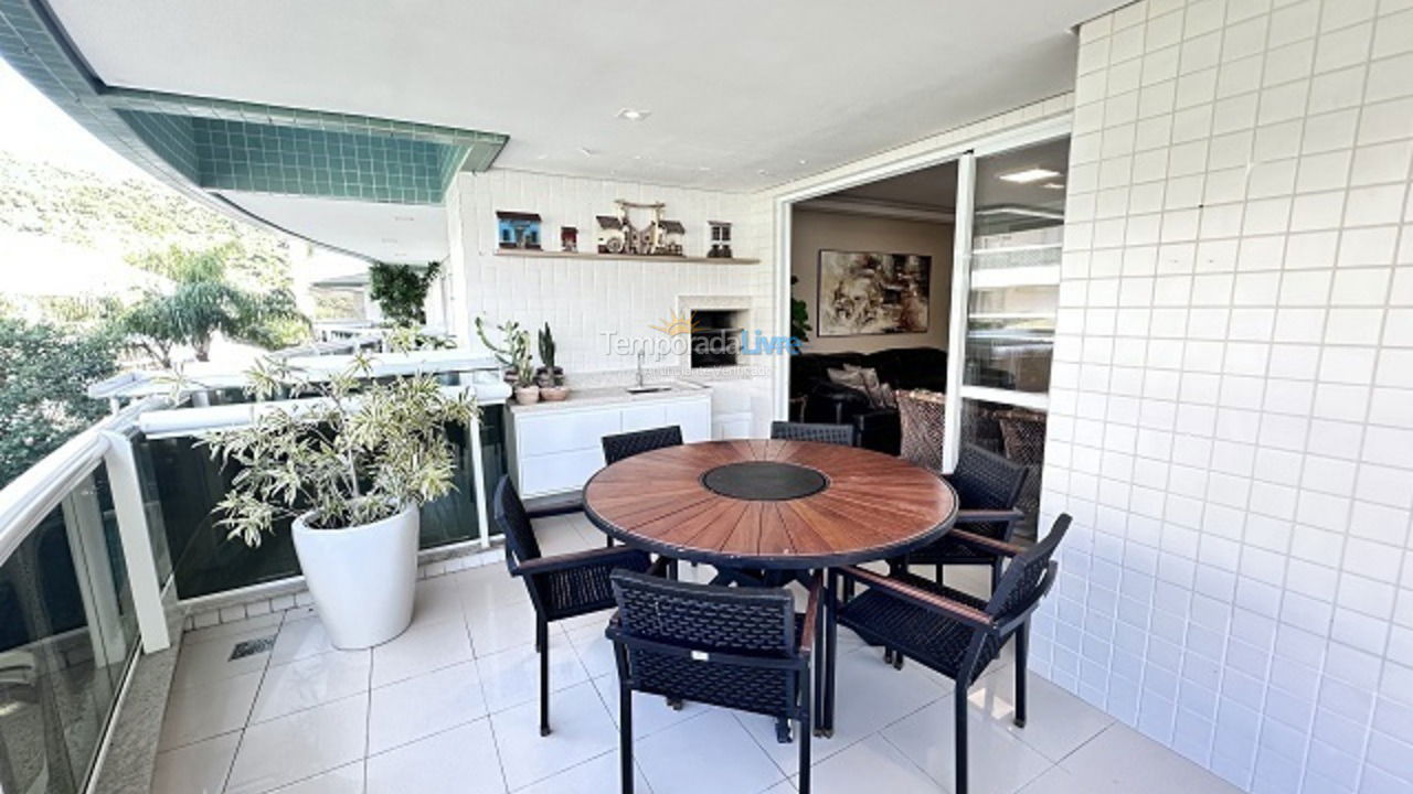 Apartment for vacation rental in Florianópolis (Praia Brava)
