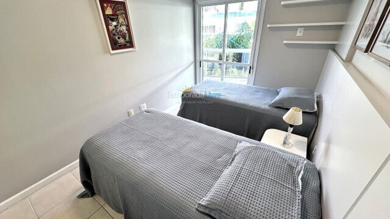 Apartment for vacation rental in Florianópolis (Praia Brava)