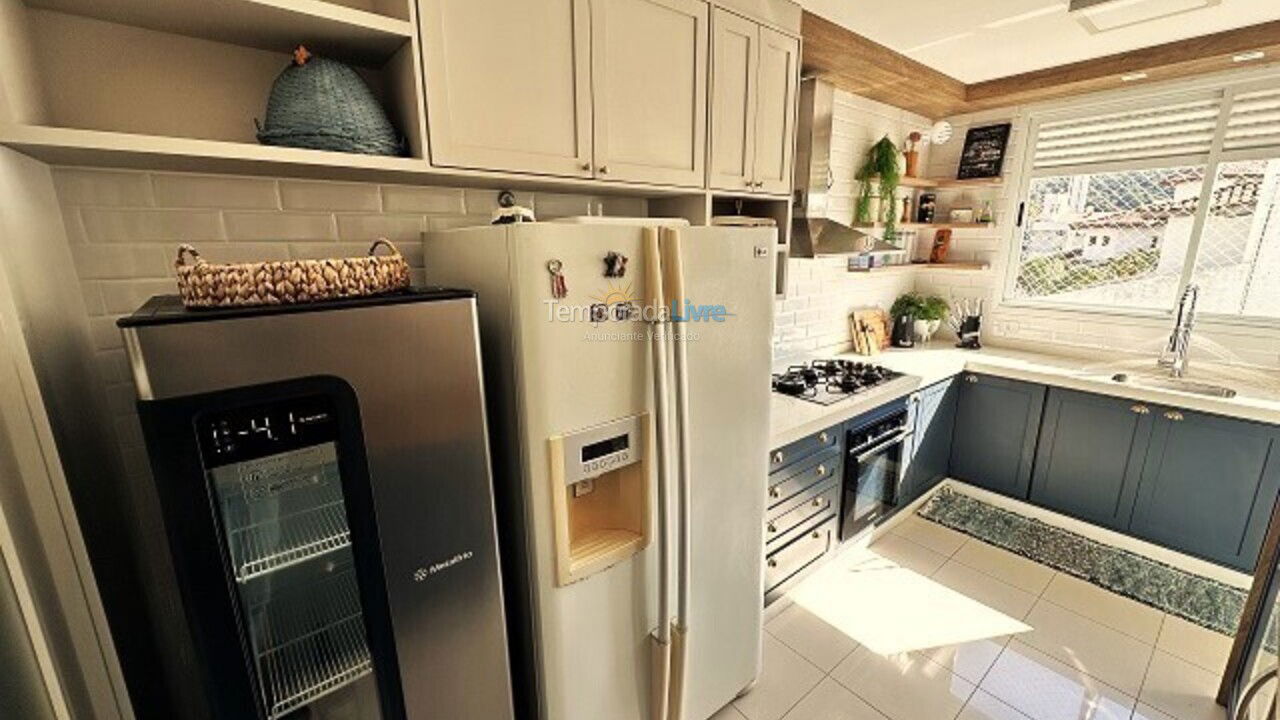Apartment for vacation rental in Florianópolis (Praia Brava)