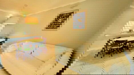 Duplex apartment in a beachfront condominium in Praia Brava.