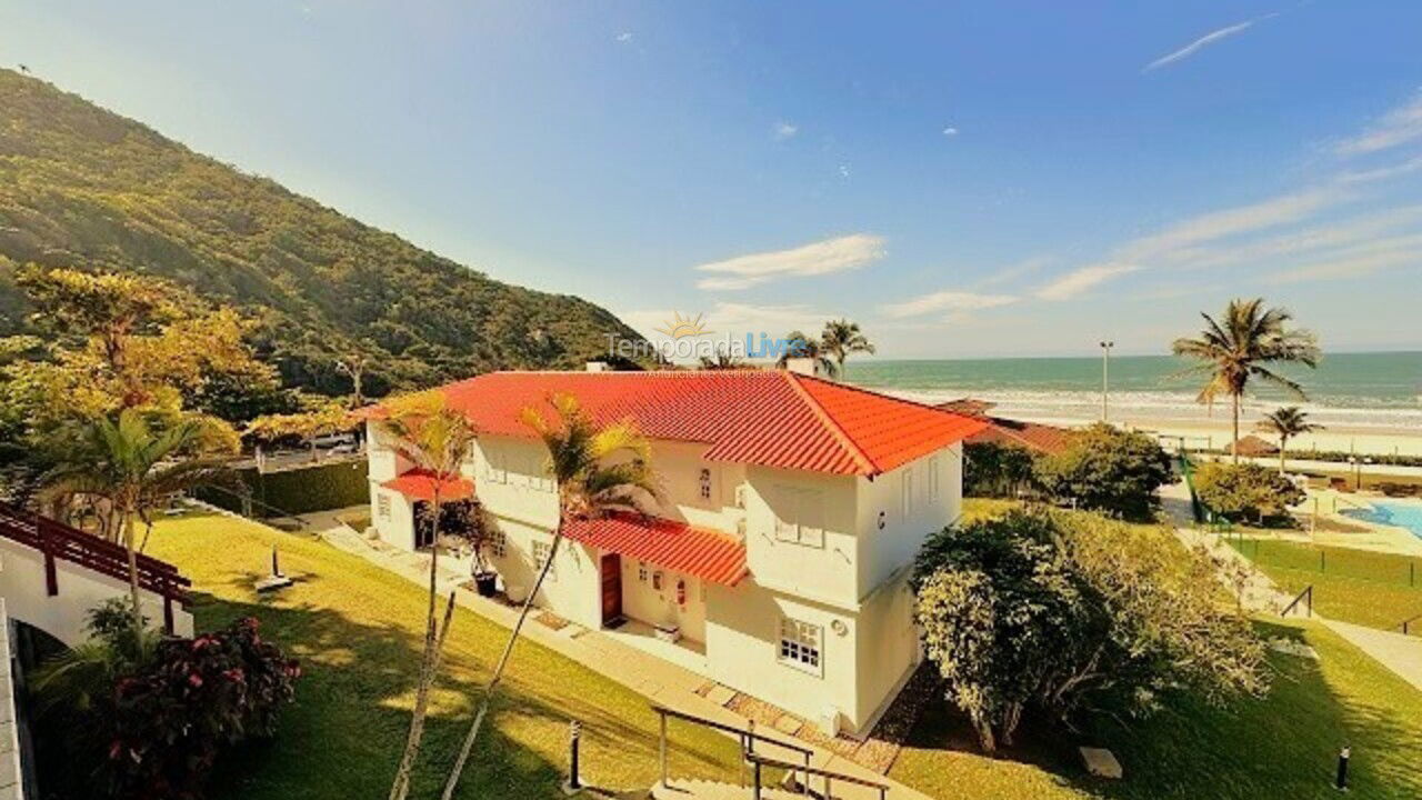 Apartment for vacation rental in Florianópolis (Praia Brava)