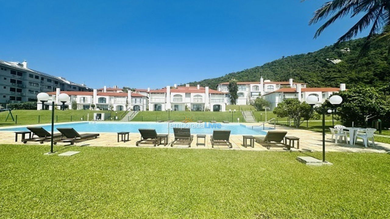 Apartment for vacation rental in Florianópolis (Praia Brava)