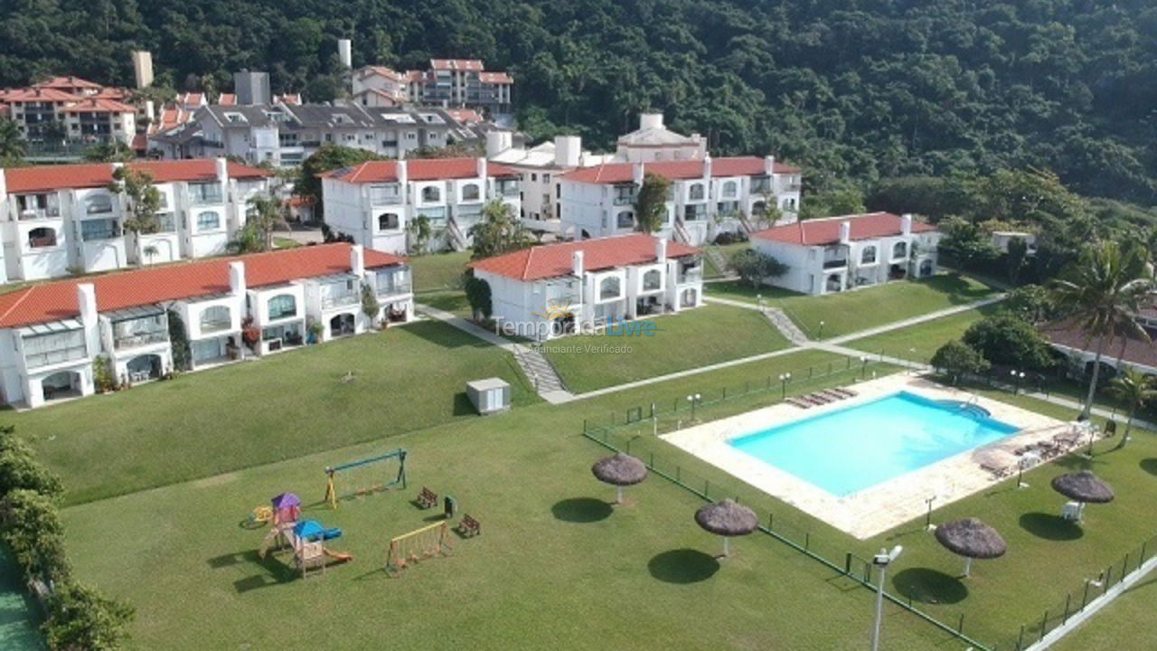 Apartment for vacation rental in Florianópolis (Praia Brava)