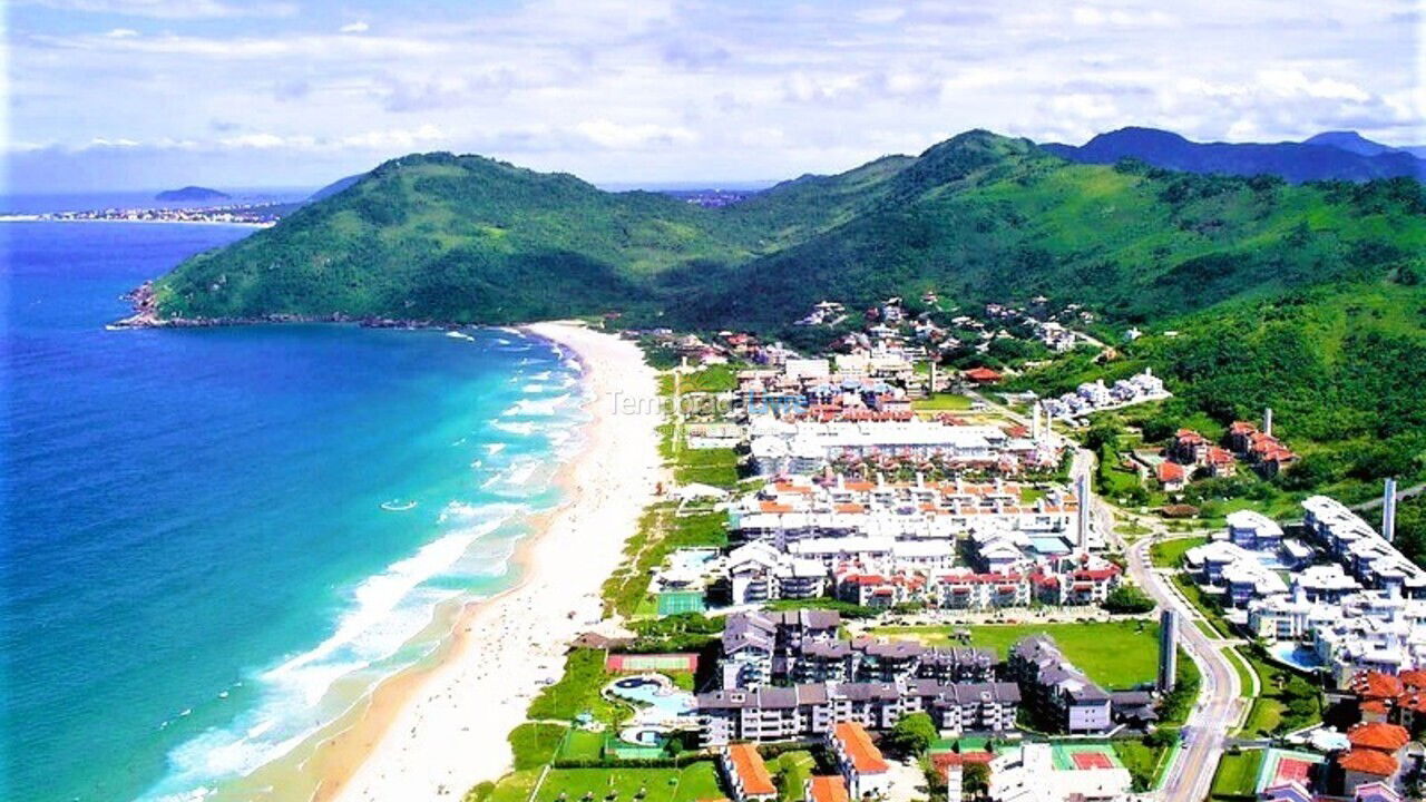 Apartment for vacation rental in Florianópolis (Praia Brava)