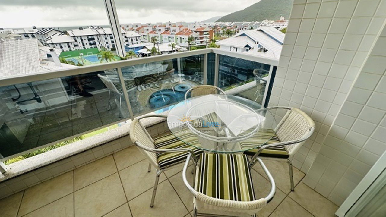 Apartamento para aluguel de temporada em Florianópolis (Praia Brava)