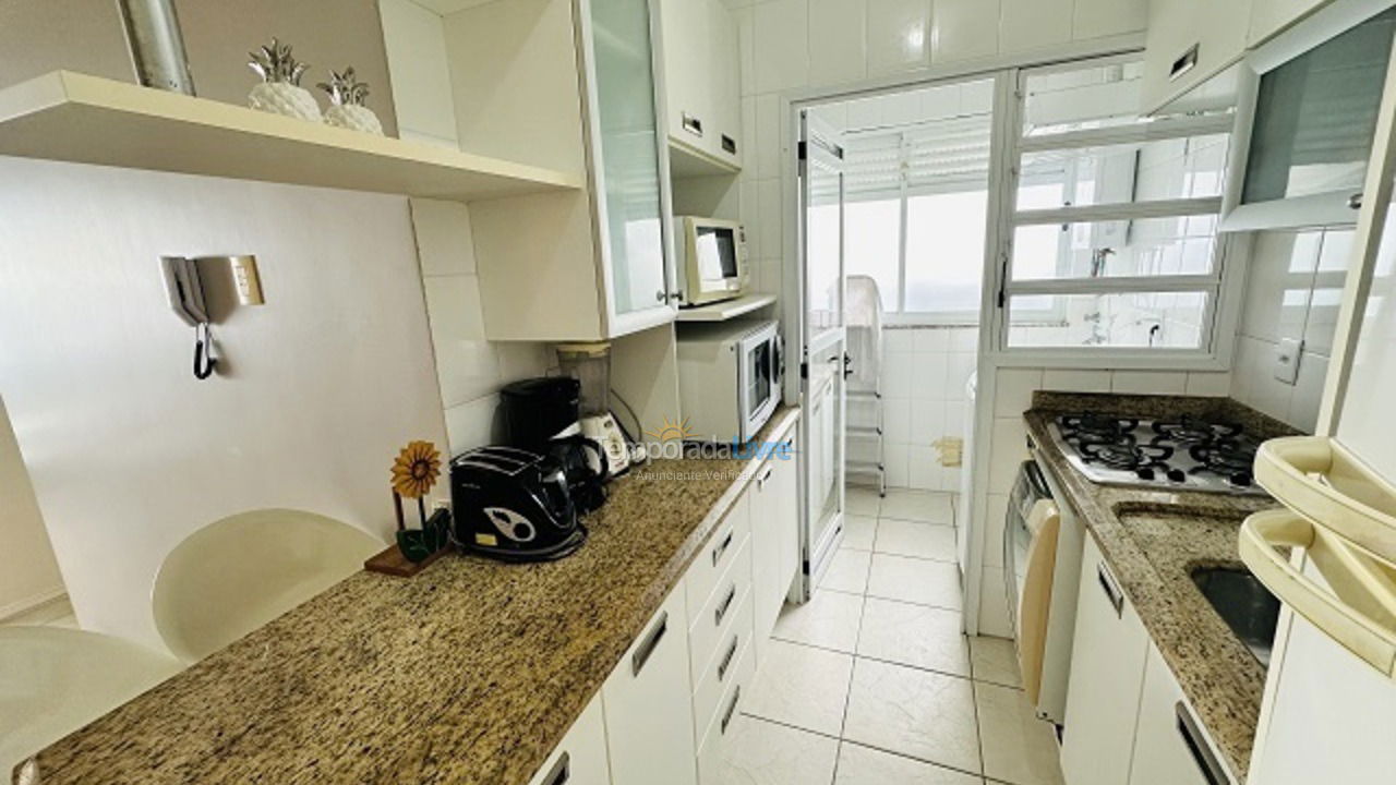 Apartamento para aluguel de temporada em Florianópolis (Praia Brava)