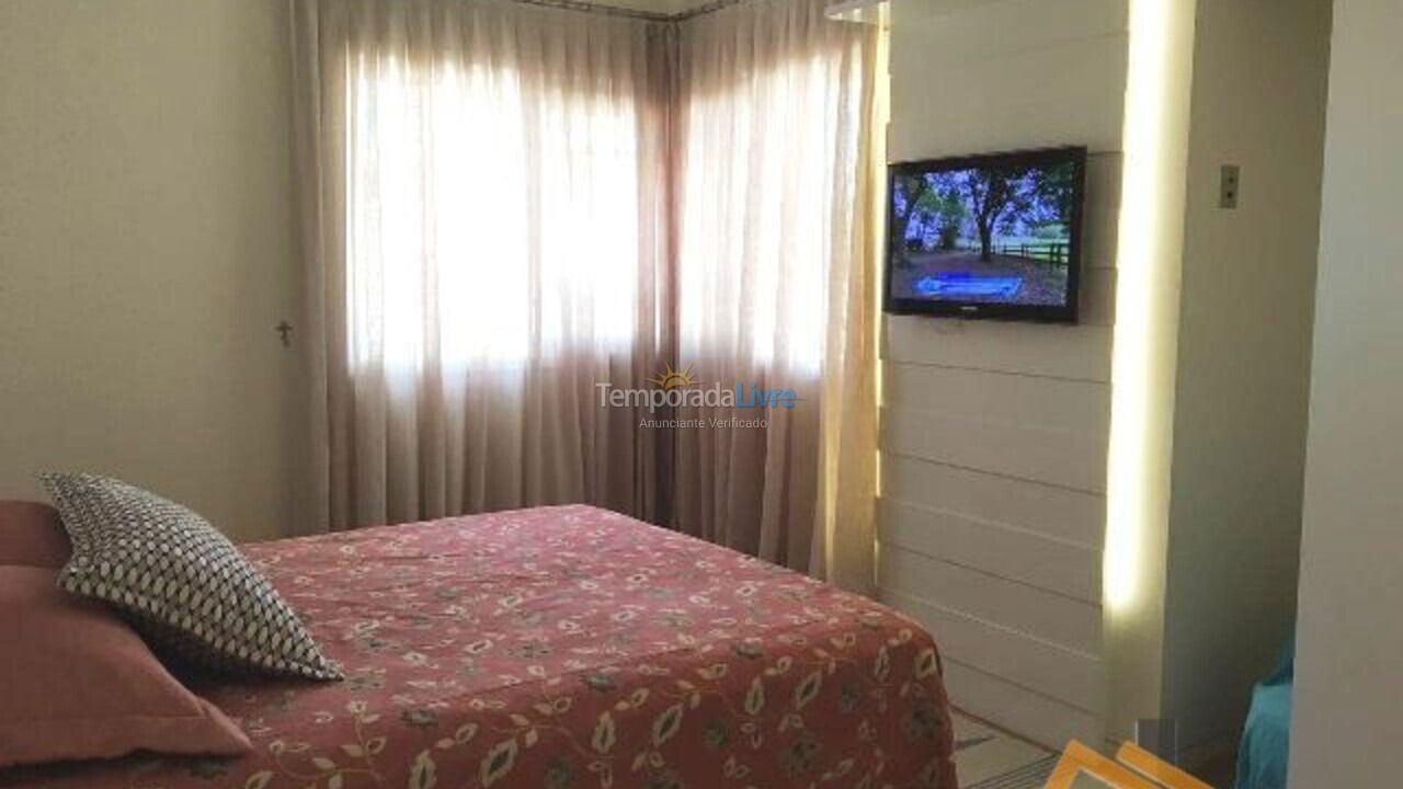 Casa para aluguel de temporada em Florianopolis (Jurerê Internacional)