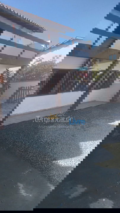 Casa para aluguel de temporada em São Francisco do Sul (Enseada)