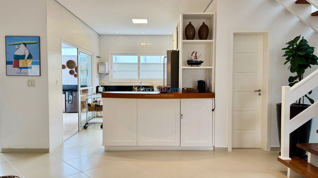 Casa para alquiler de vacaciones em São Sebastião (Juquehy)