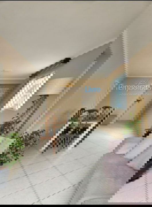 Apartamento para aluguel de temporada em Balneário Camboriú (Praia Central)