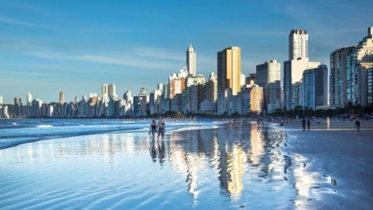 Apartamento para aluguel de temporada em Balneário Camboriú (Praia Central)