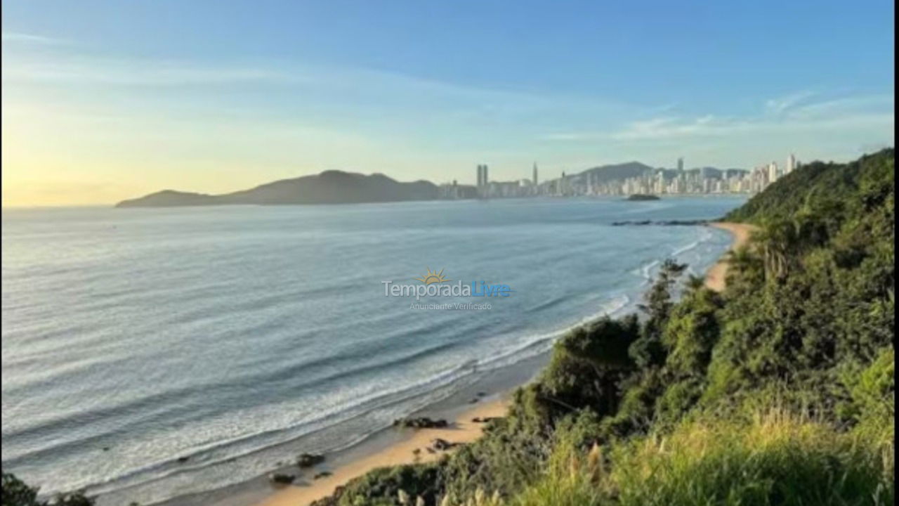 Apartamento para aluguel de temporada em Balneário Camboriú (Praia Central)