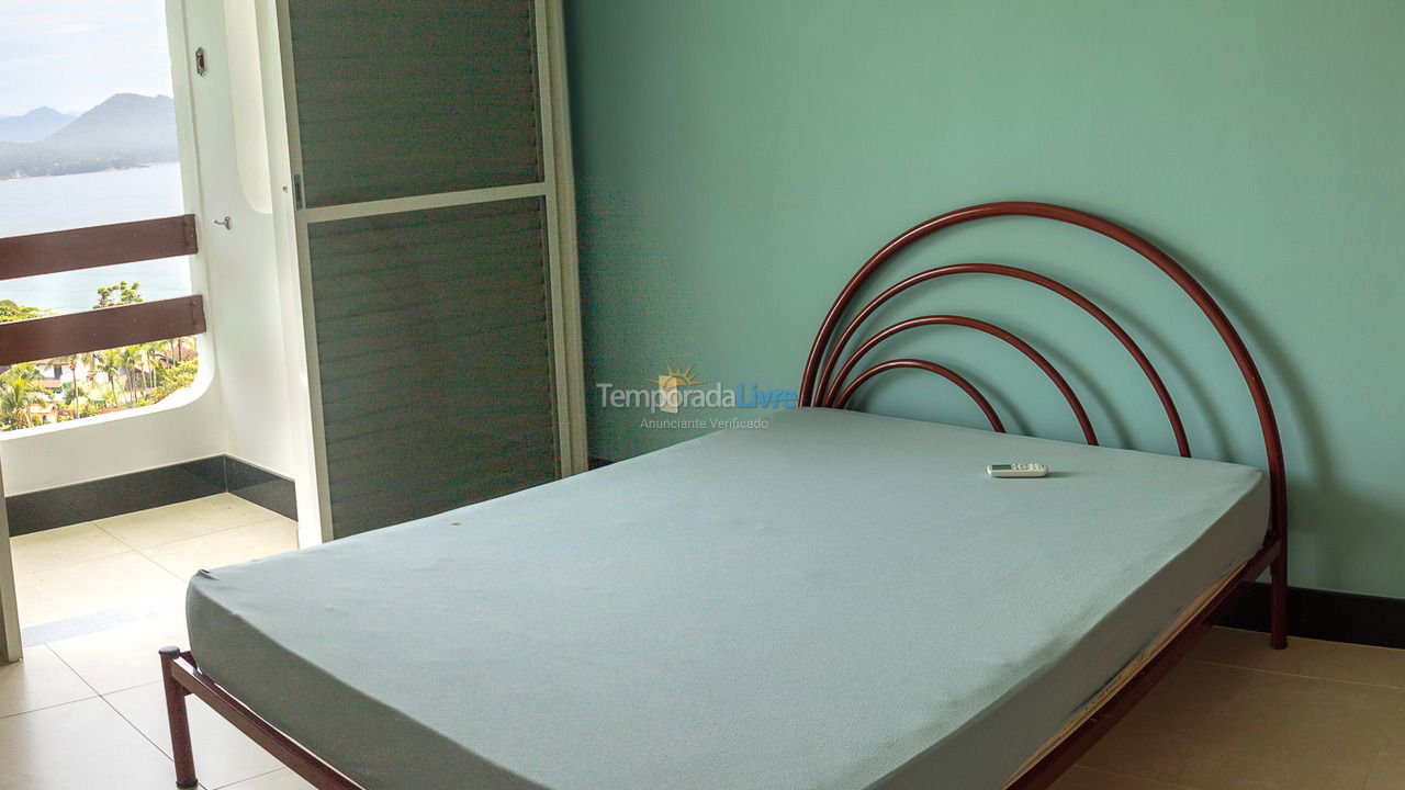 Apartment for vacation rental in Ubatuba (Praia das Toninhas)