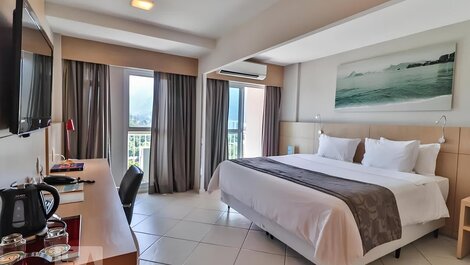 Private suite overlooking Rio de Janeiro by Carpediem